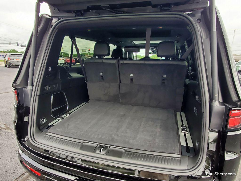 new 2025 Jeep Wagoneer L car, priced at $74,603