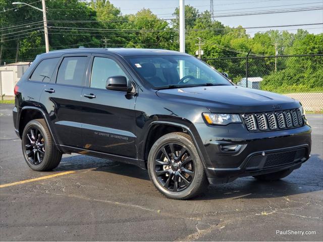 used 2022 Jeep Grand Cherokee car, priced at $31,093