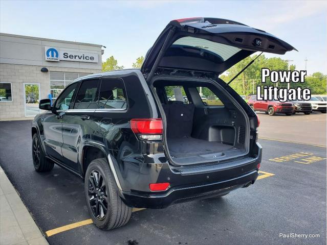 used 2022 Jeep Grand Cherokee car, priced at $31,093