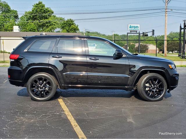 used 2022 Jeep Grand Cherokee car, priced at $31,093