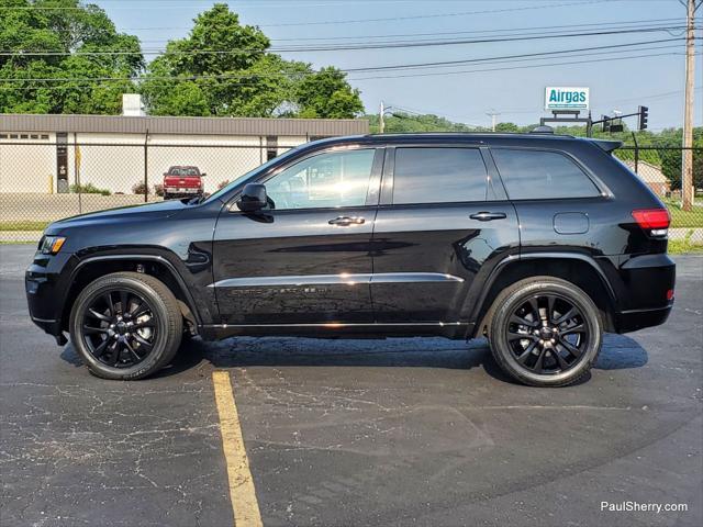 used 2022 Jeep Grand Cherokee car, priced at $31,093