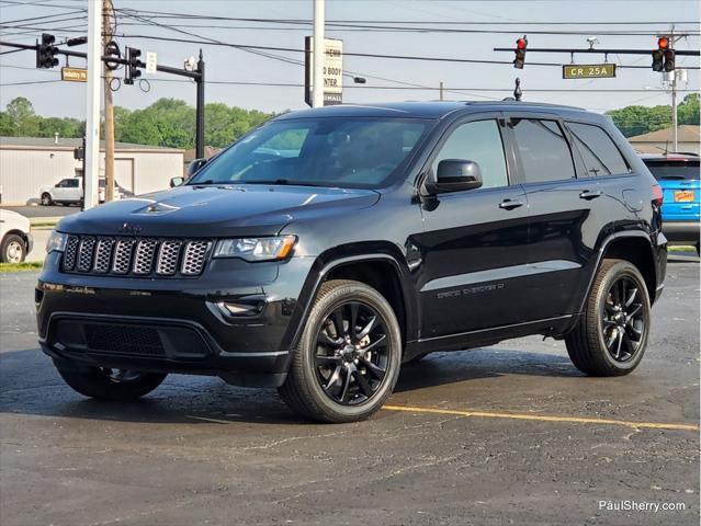 used 2022 Jeep Grand Cherokee car, priced at $31,093