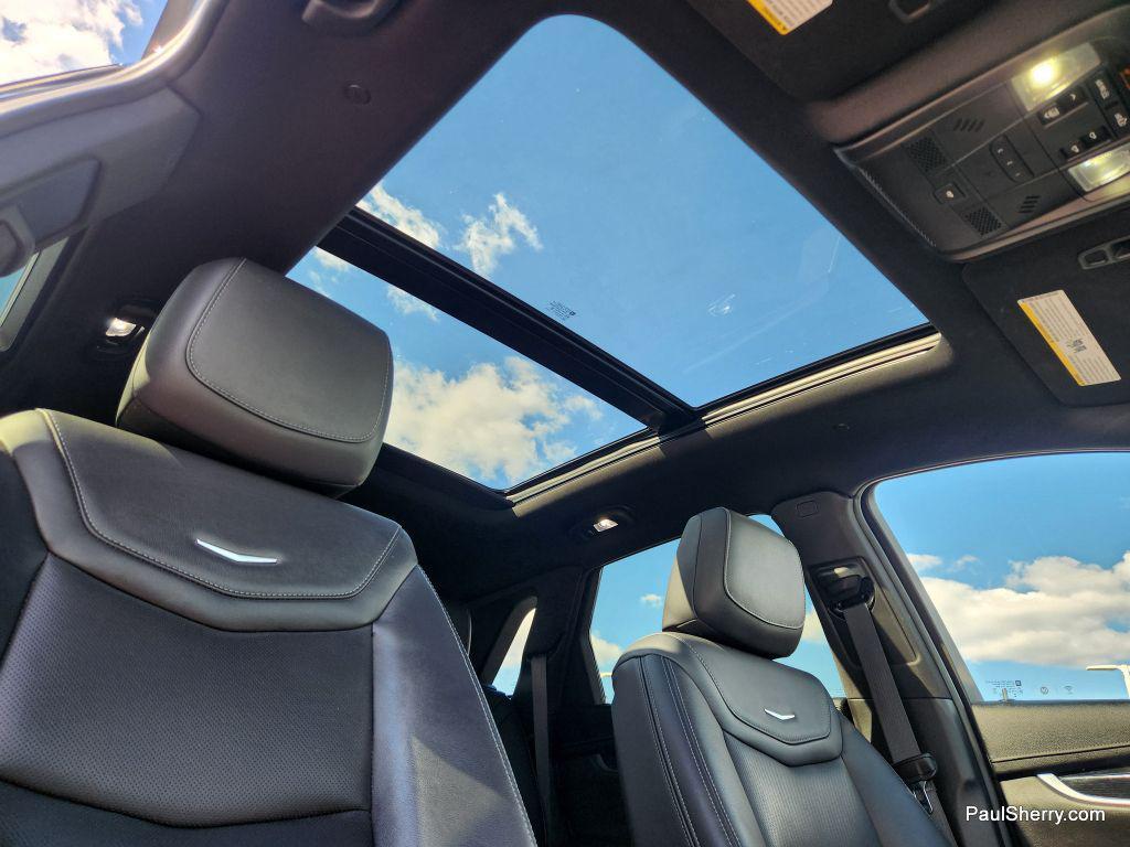 used 2025 Cadillac XT5 car, priced at $44,989