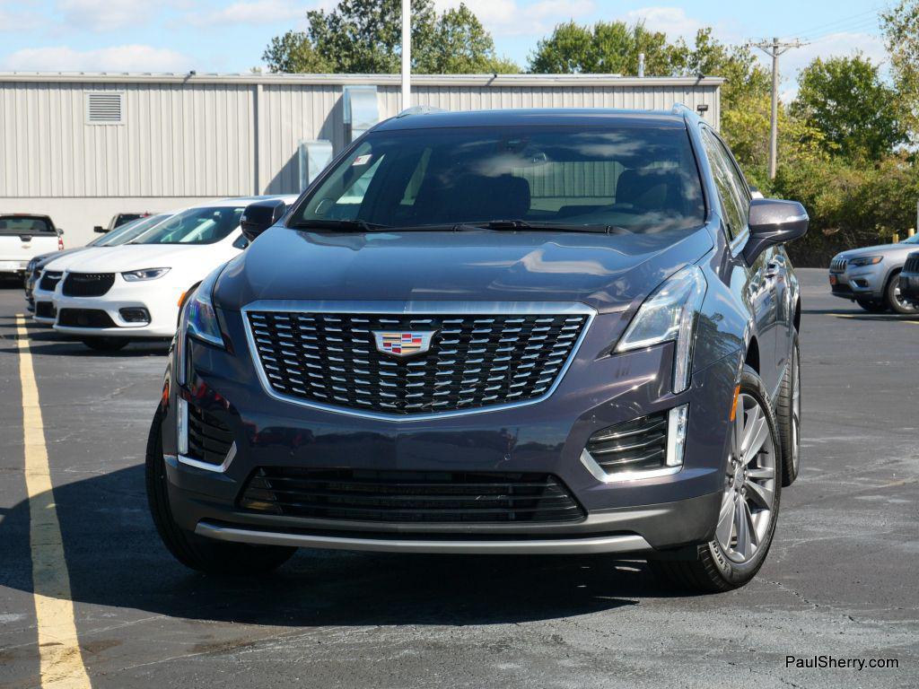 used 2025 Cadillac XT5 car, priced at $44,989