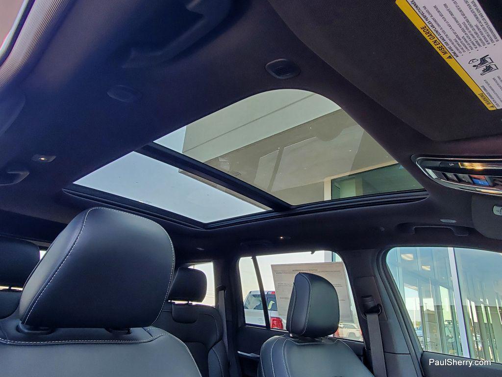 new 2025 Jeep Grand Cherokee car, priced at $50,251