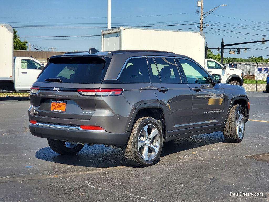 new 2025 Jeep Grand Cherokee car, priced at $50,251