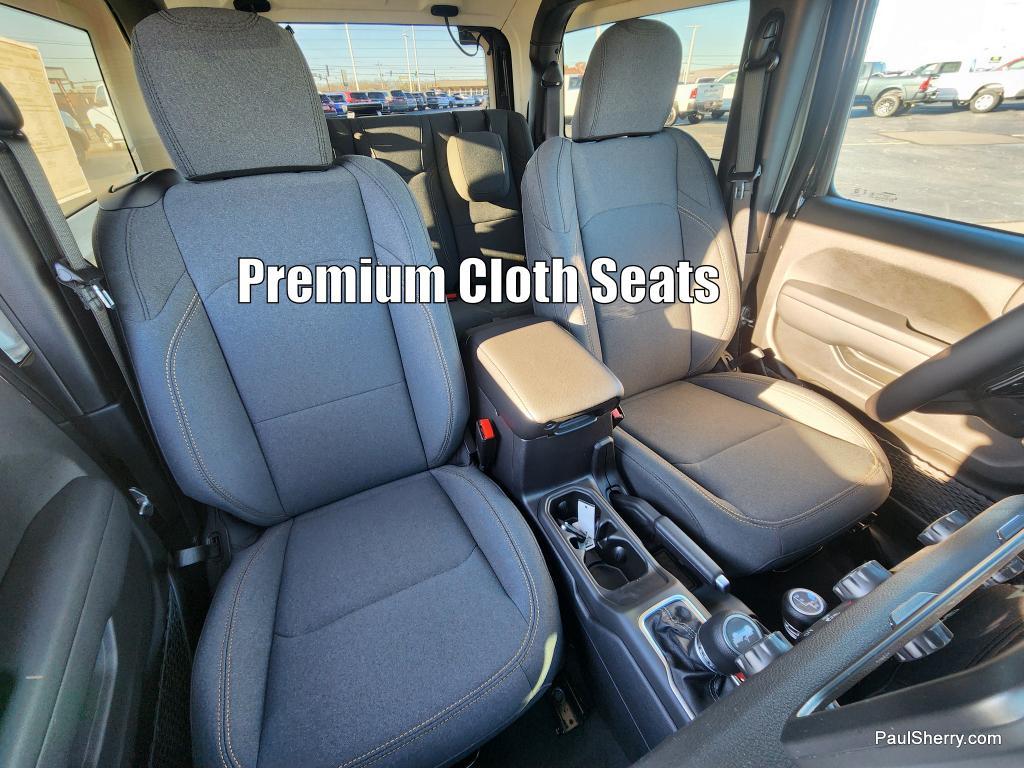 new 2026 Jeep Wrangler car, priced at $43,001