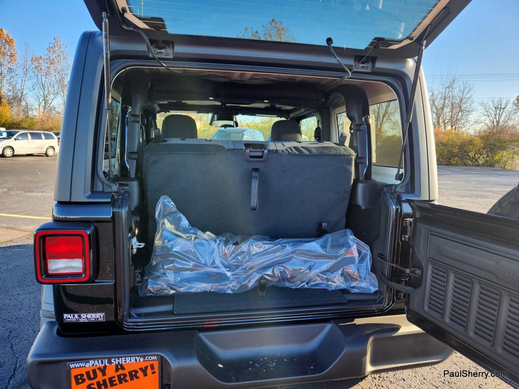 new 2026 Jeep Wrangler car, priced at $43,001