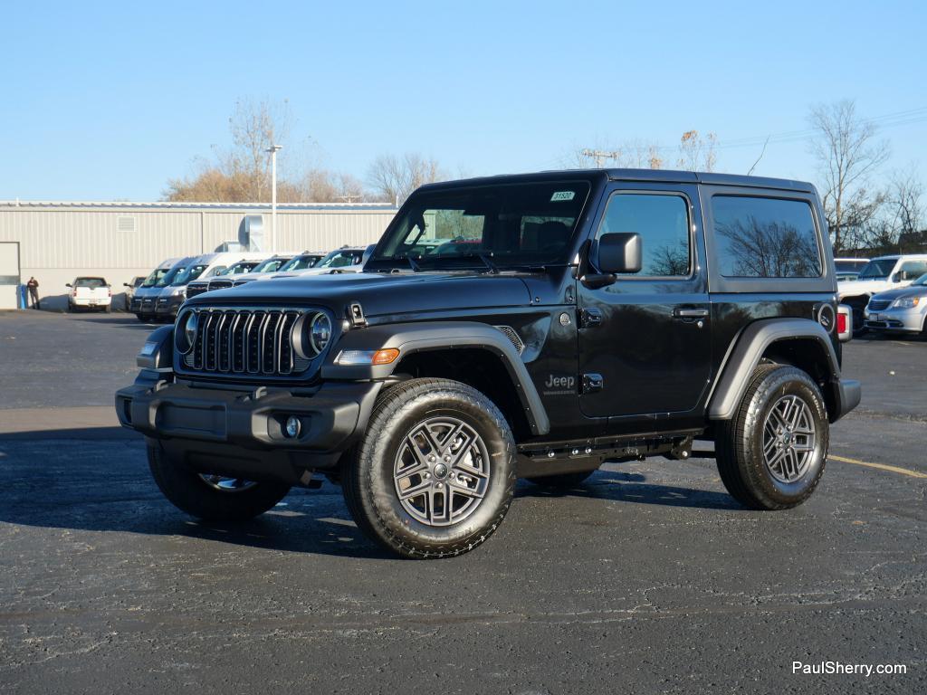 new 2026 Jeep Wrangler car, priced at $43,001
