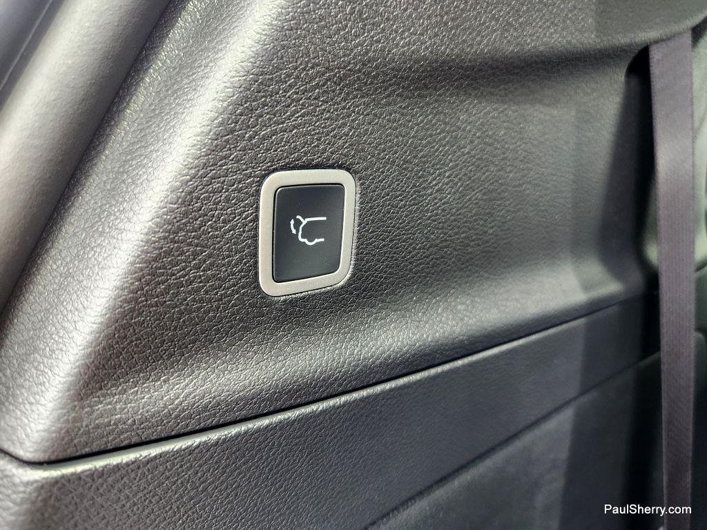 new 2026 Chrysler Pacifica car, priced at $41,232