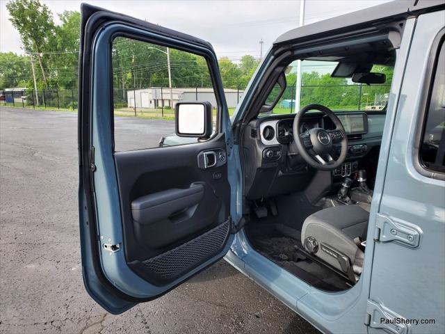 new 2025 Jeep Wrangler car, priced at $47,995