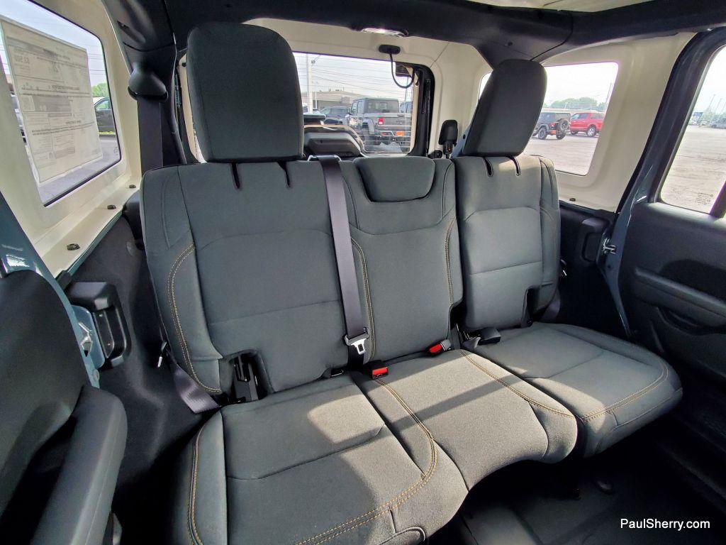 new 2025 Jeep Wrangler car, priced at $45,996