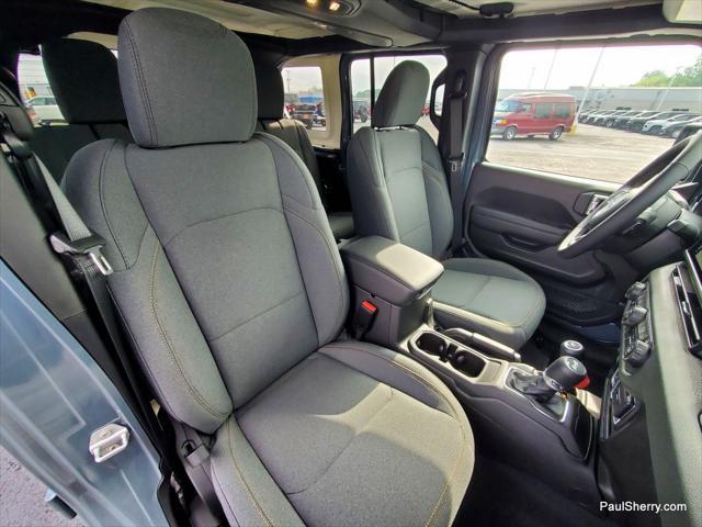 new 2025 Jeep Wrangler car, priced at $47,995