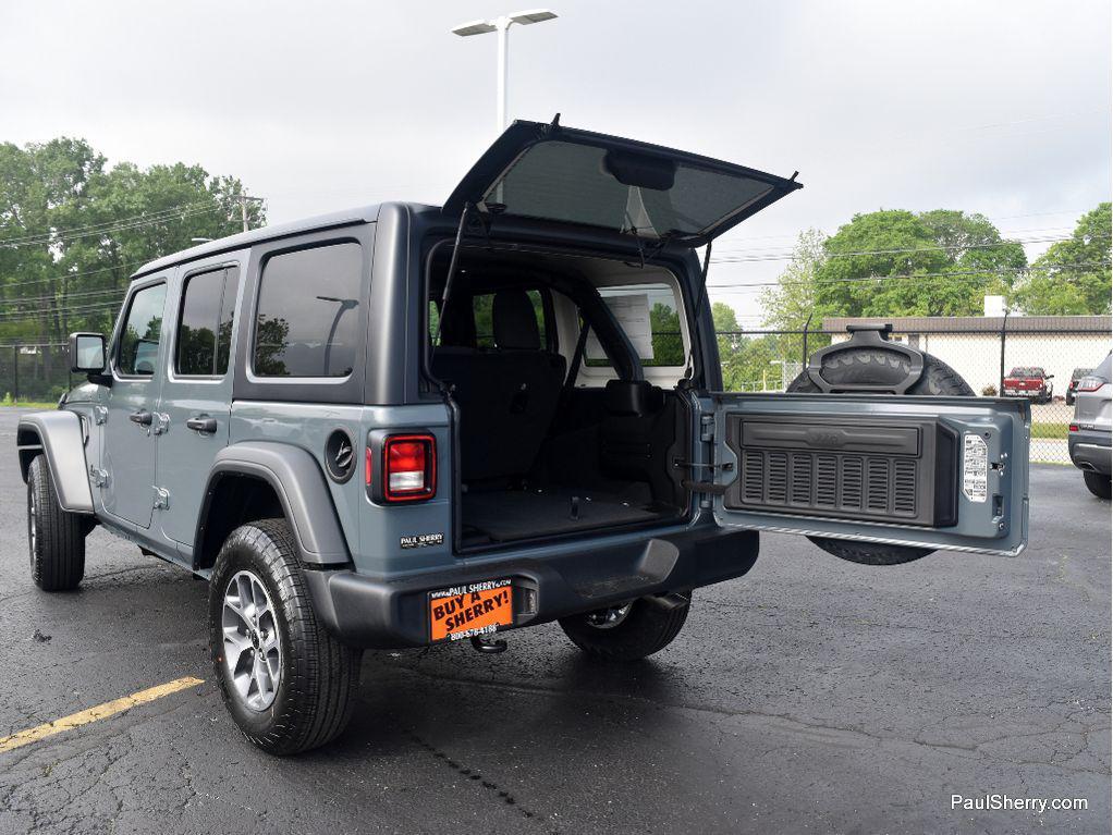 new 2025 Jeep Wrangler car, priced at $45,996