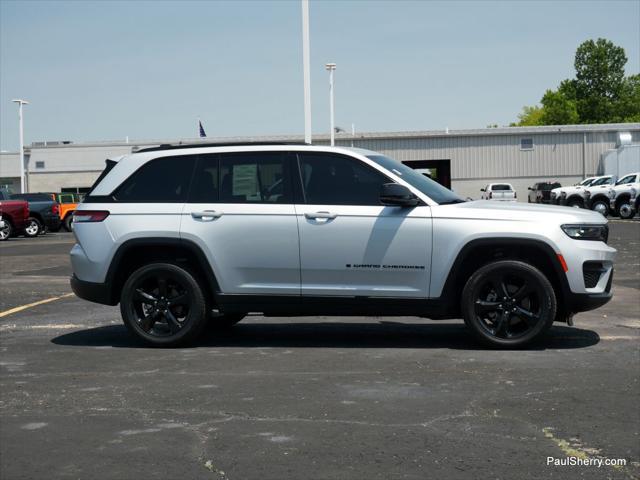 used 2022 Jeep Grand Cherokee car, priced at $30,699