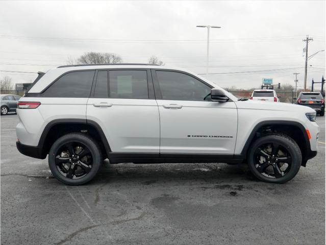 used 2022 Jeep Grand Cherokee car, priced at $33,227