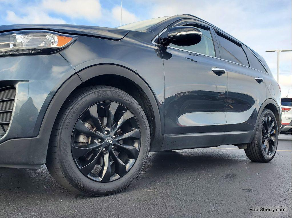 used 2019 Kia Sorento car, priced at $17,997
