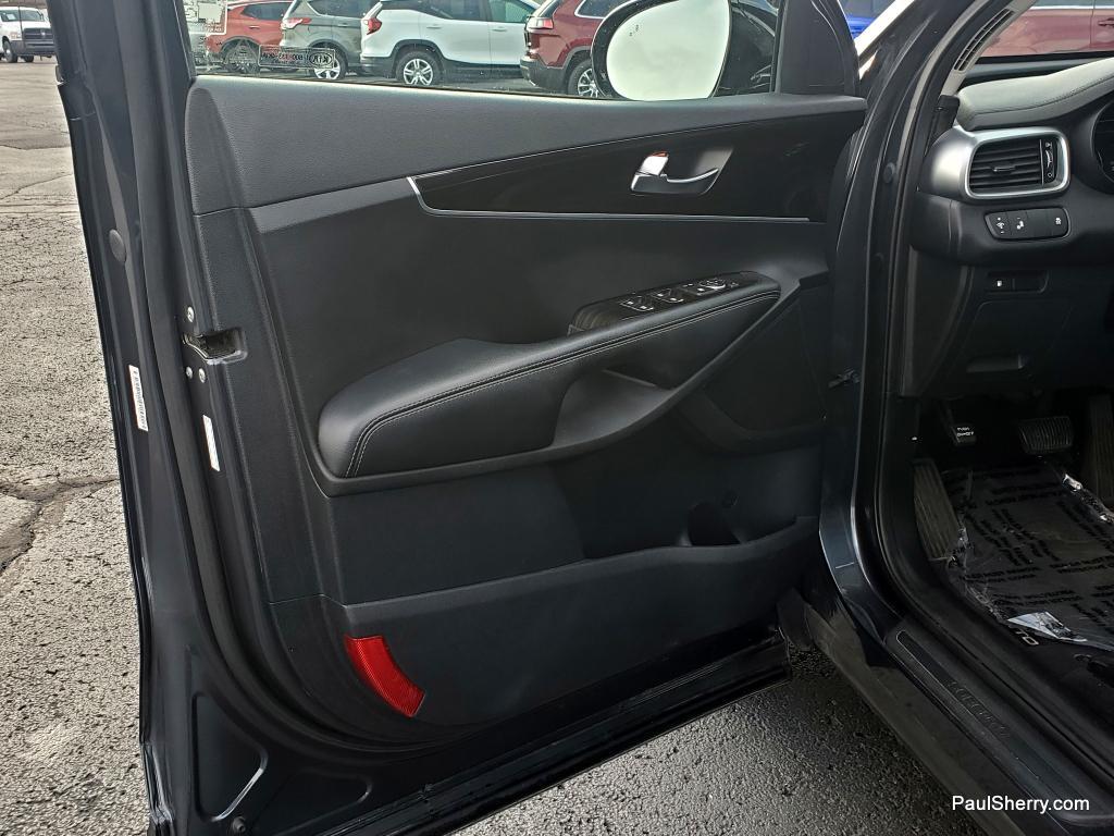 used 2019 Kia Sorento car, priced at $17,997