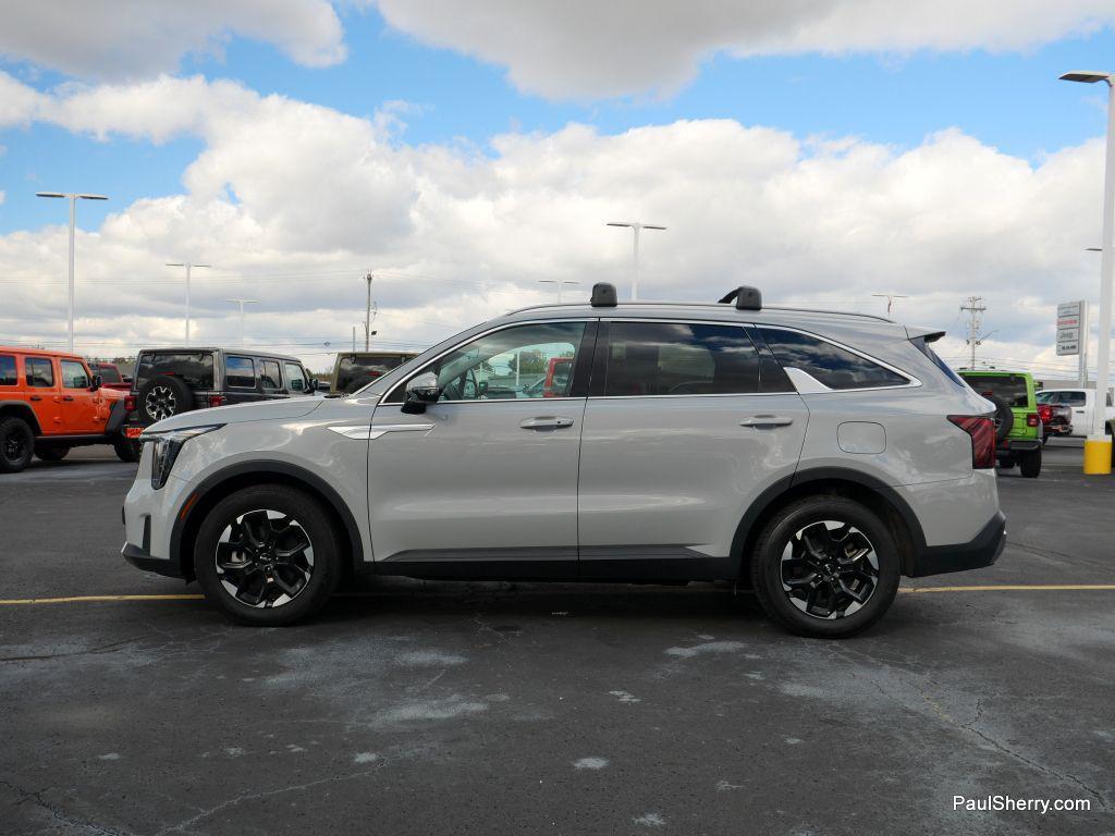 used 2024 Kia Sorento car, priced at $29,509