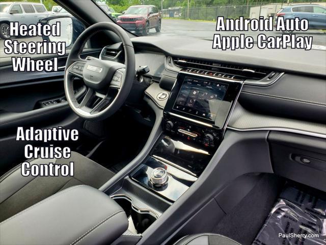 new 2025 Jeep Grand Cherokee car, priced at $42,995