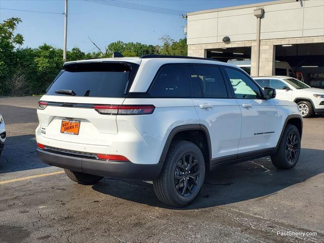 new 2025 Jeep Grand Cherokee car, priced at $42,995
