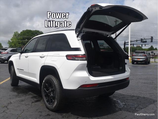 new 2025 Jeep Grand Cherokee car, priced at $42,995