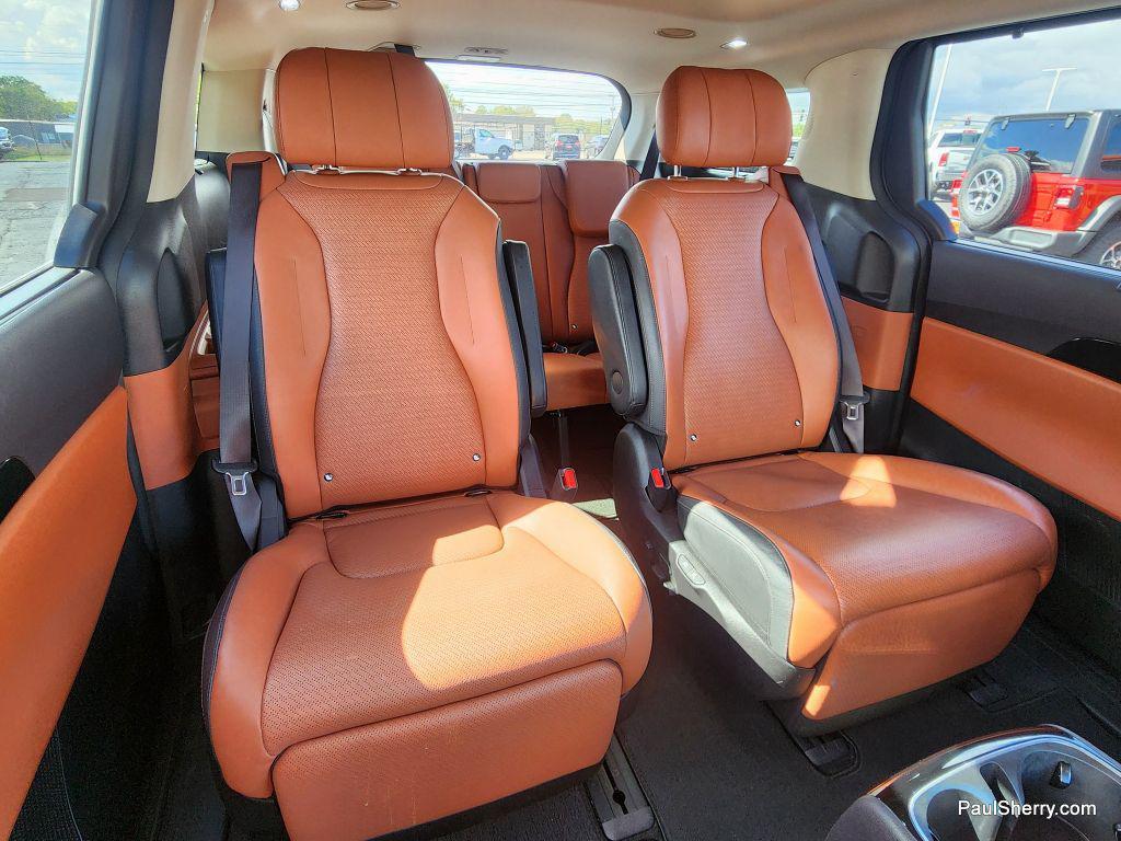 used 2023 Kia Carnival car, priced at $37,876