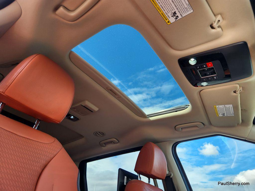 used 2023 Kia Carnival car, priced at $37,876