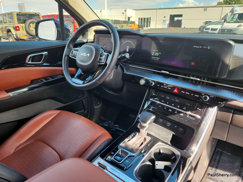 used 2023 Kia Carnival car, priced at $37,876