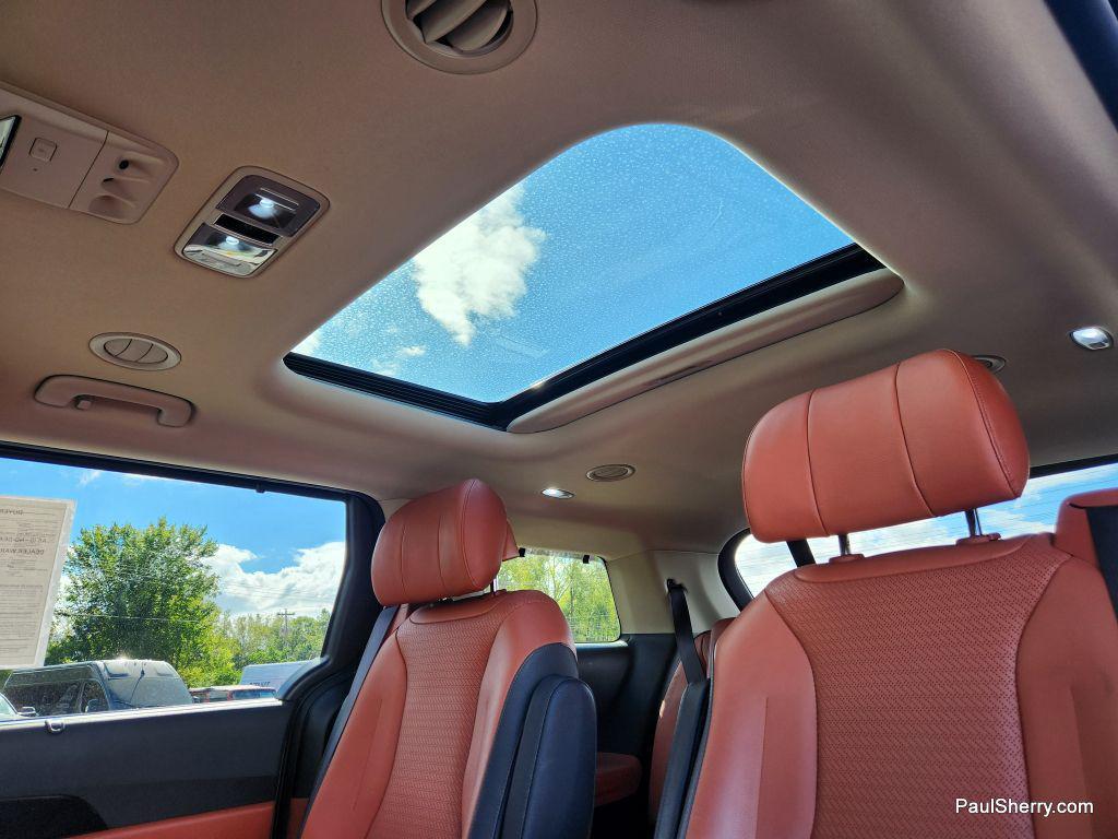 used 2023 Kia Carnival car, priced at $37,876