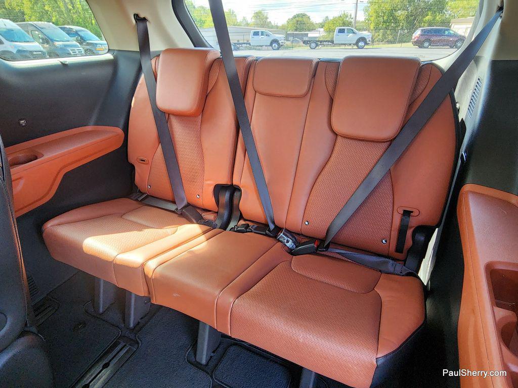 used 2023 Kia Carnival car, priced at $37,876