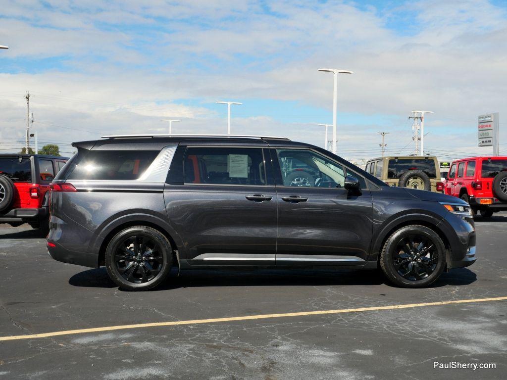used 2023 Kia Carnival car, priced at $37,876