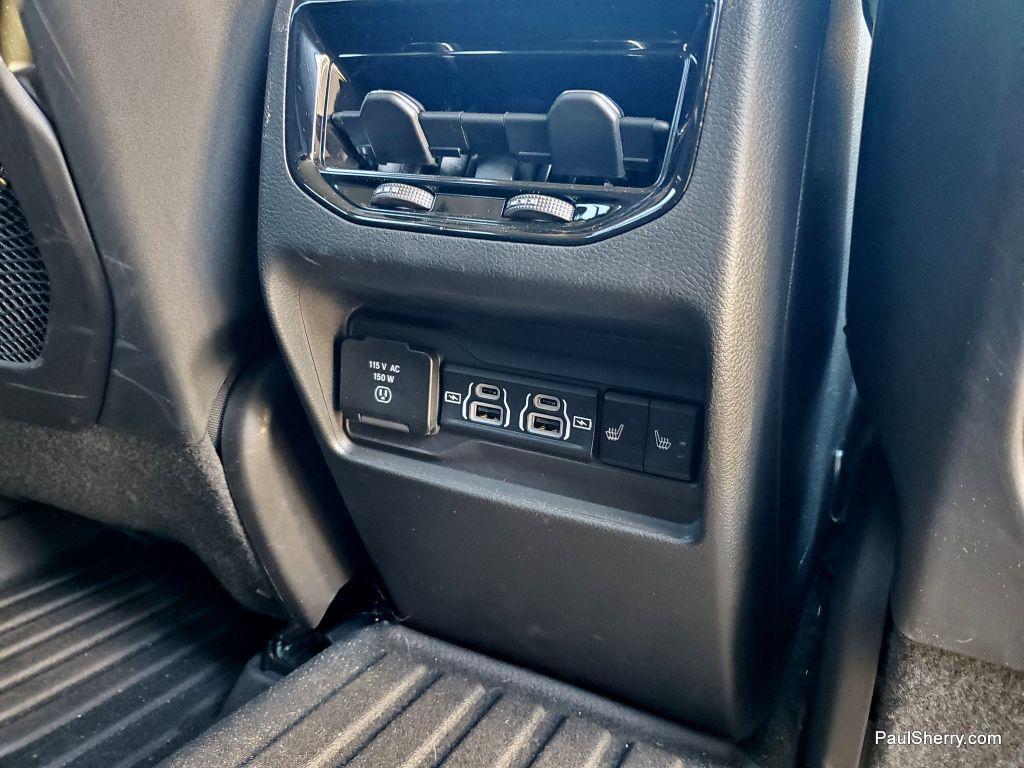 used 2024 Jeep Grand Cherokee car, priced at $39,395