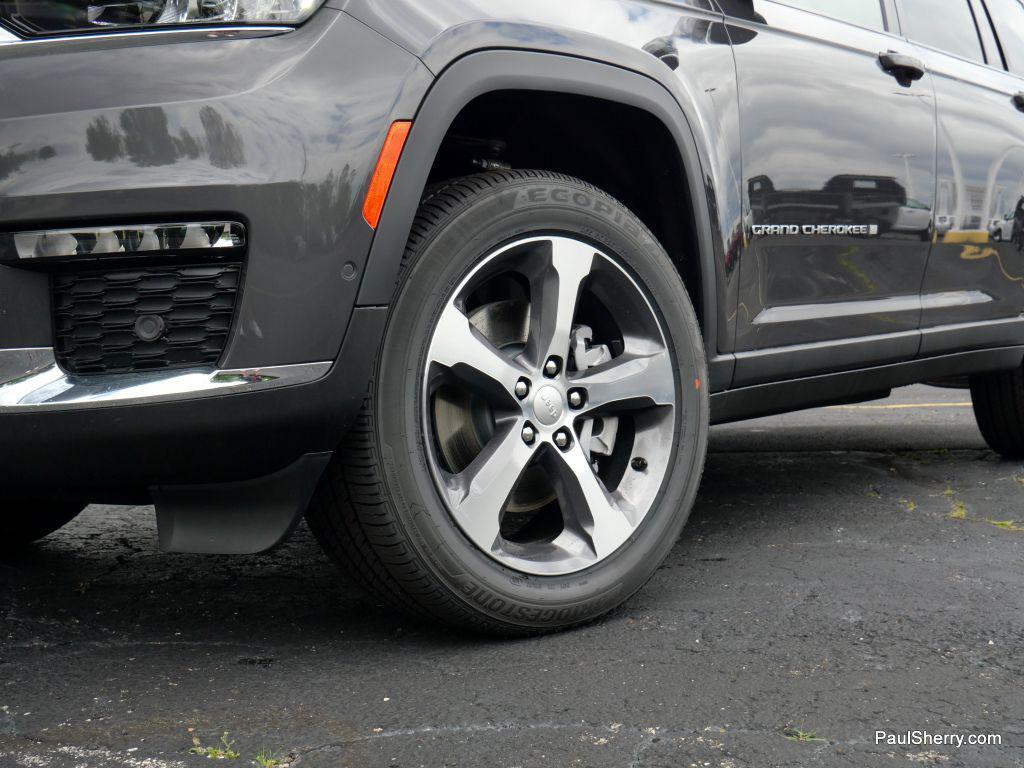 new 2025 Jeep Grand Cherokee L car, priced at $53,149