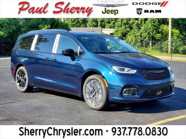 new 2025 Chrysler Pacifica car, priced at $49,614