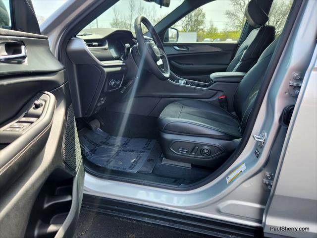 new 2025 Jeep Grand Cherokee L car, priced at $45,495