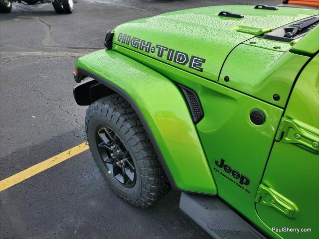 new 2025 Jeep Gladiator car, priced at $45,995