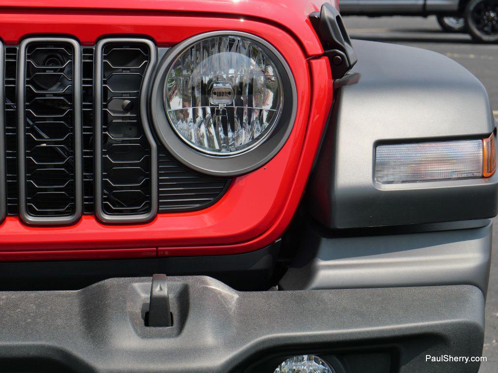 new 2025 Jeep Wrangler car, priced at $45,996