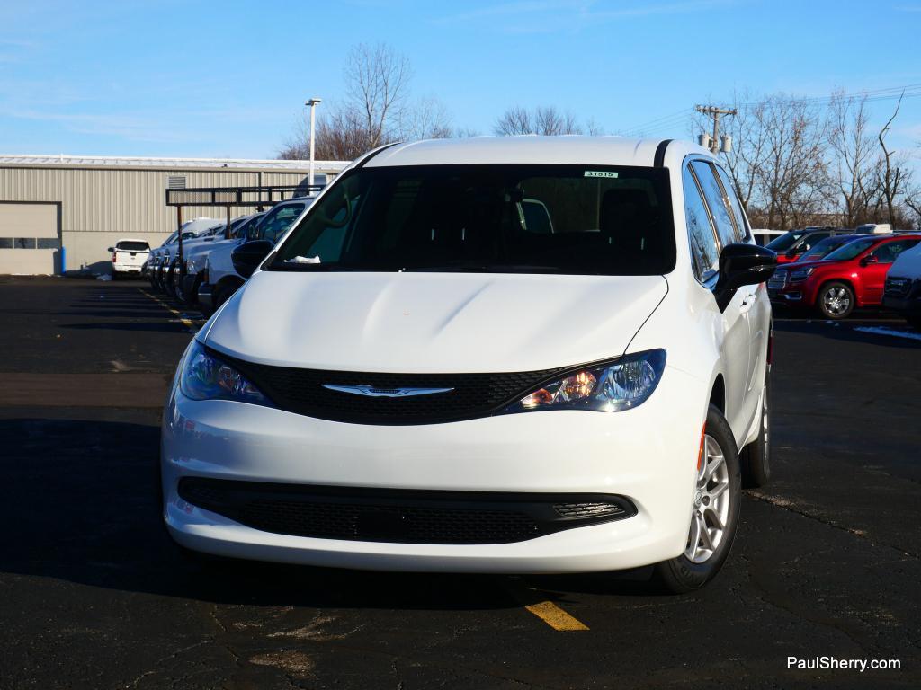 new 2026 Chrysler Voyager car, priced at $59,995
