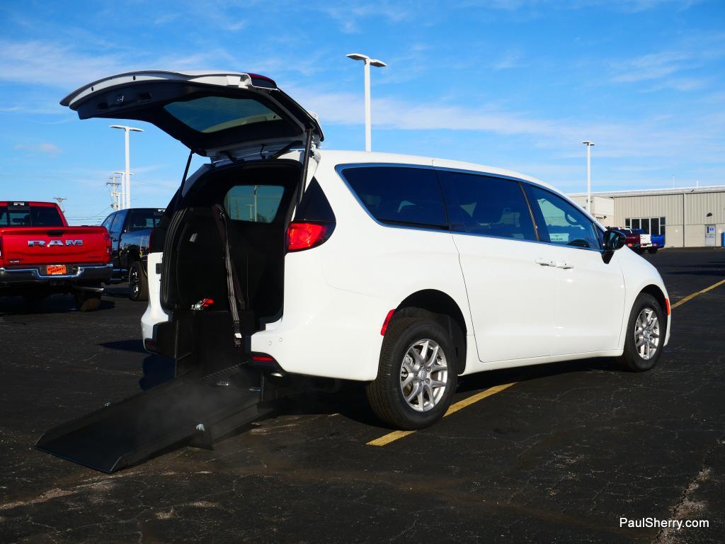 new 2026 Chrysler Voyager car, priced at $59,995