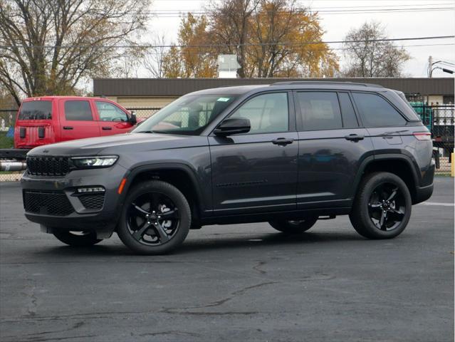 new 2024 Jeep Grand Cherokee car, priced at $48,995