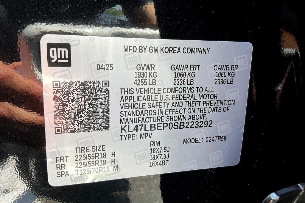 new 2025 Buick Envista car, priced at $29,525