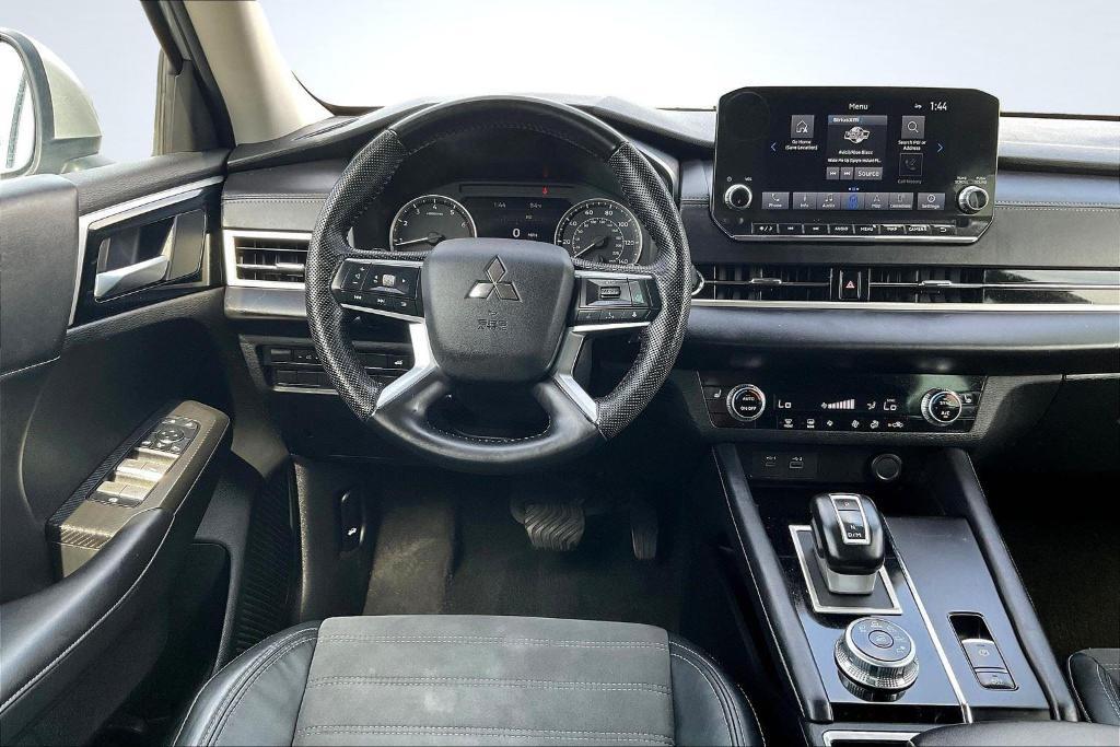 used 2023 Mitsubishi Outlander car, priced at $18,998