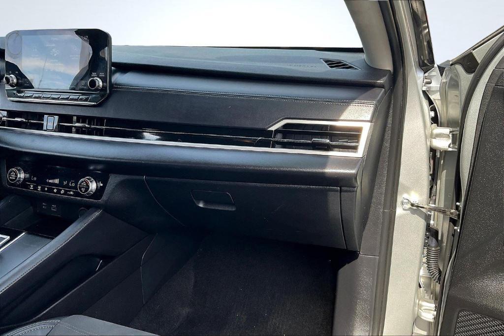 used 2023 Mitsubishi Outlander car, priced at $18,998