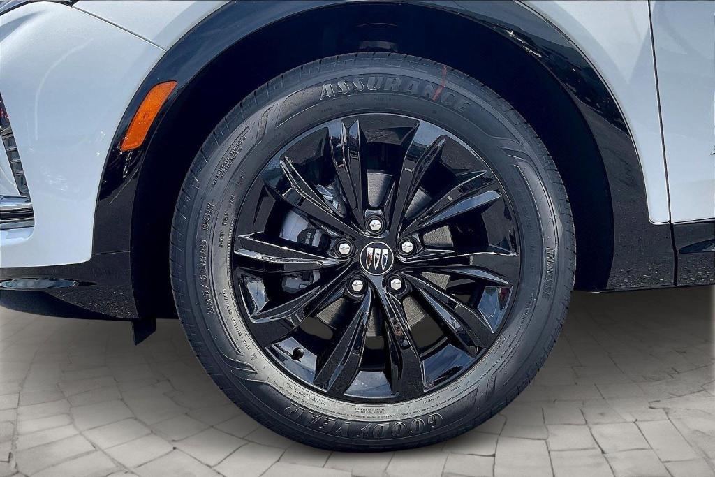 new 2025 Buick Envista car, priced at $29,030