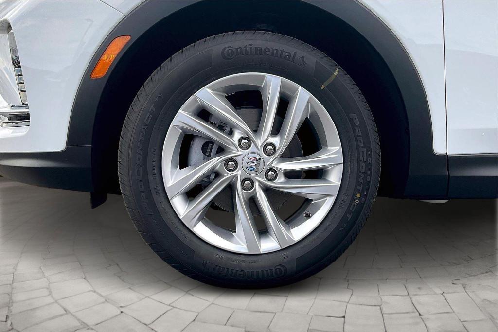 new 2025 Buick Envista car, priced at $24,854