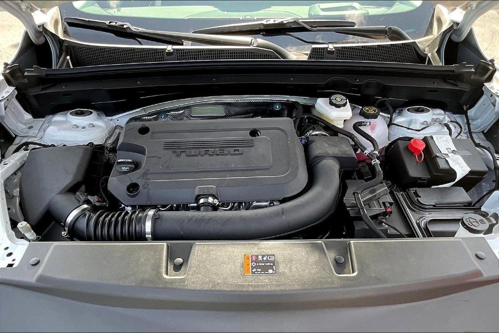 new 2025 Buick Envision car, priced at $41,240