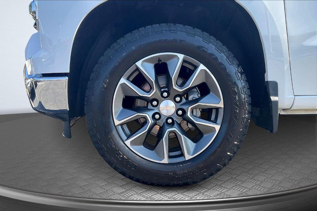 used 2022 Chevrolet Silverado 1500 car, priced at $30,999