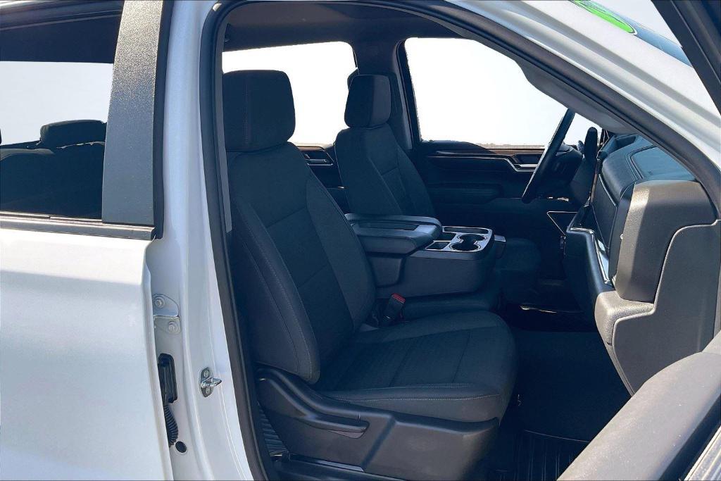 used 2022 Chevrolet Silverado 1500 car, priced at $30,999