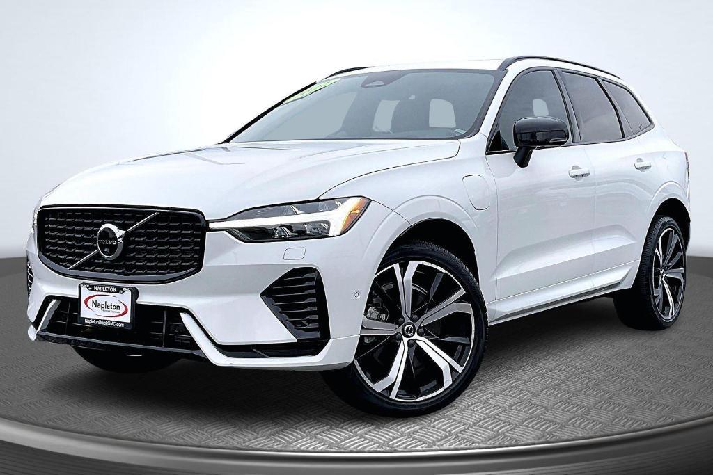 used 2022 Volvo XC60 Recharge Plug-In Hybrid car, priced at $41,995